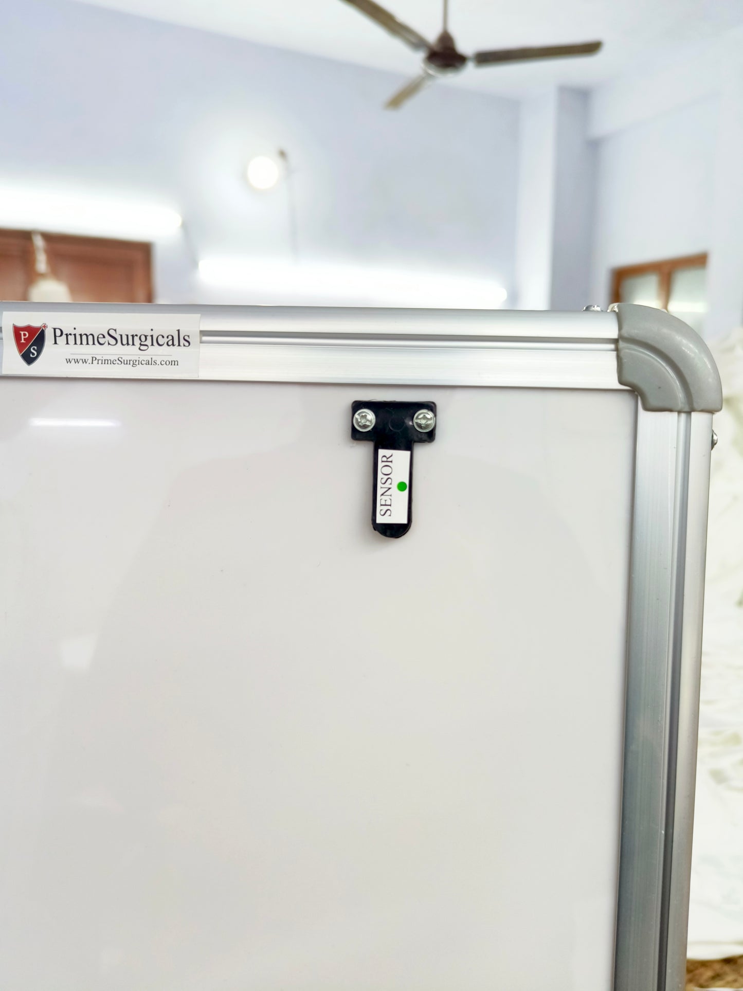 LED X-ray Viewer box - with Auto Sensor - with Dimmer - Silver Frame Single Film